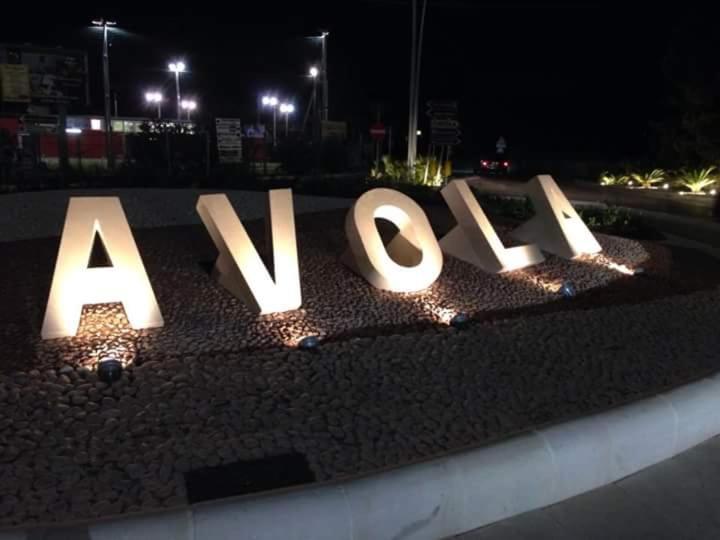 Avola Holidays Bagian luar foto